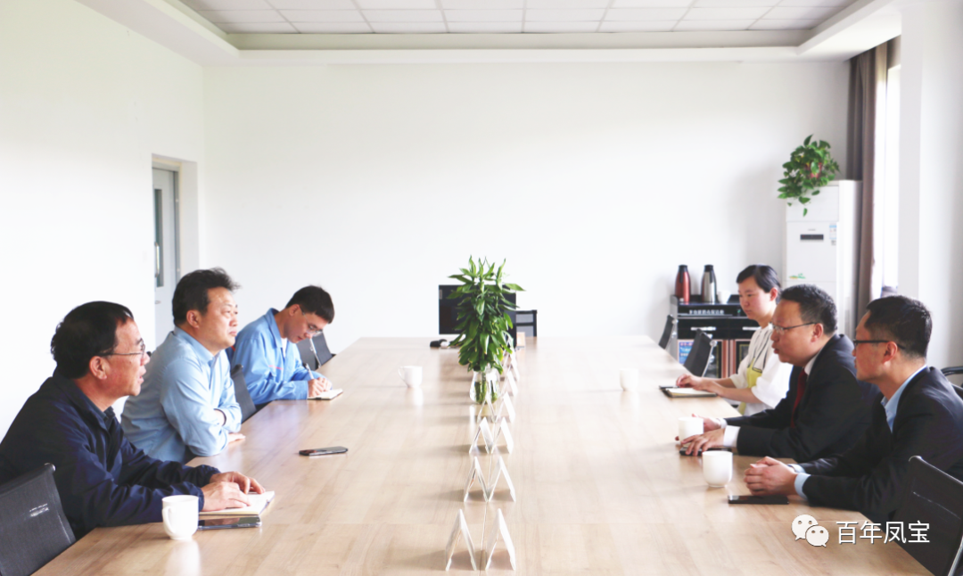 林州法院领导到华亿（中国）重科走访 深入推进法制化营商环境